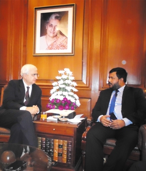 Minister_of_Industry_and_Commerce_Rishad_Bathiudeen_called_on_External_Affairs_Minister_of_India_Salman_Khurshid_in_New_Delhi_