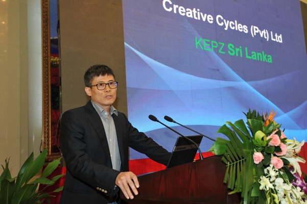 Mr._Shuyuan_Gan_Managing_Director_of__Creative_Cycles_Pvt_Ltd_which_is_based_in_Sri_Lanka_speaking_on_his_business_experience_in_Sri_Lanka