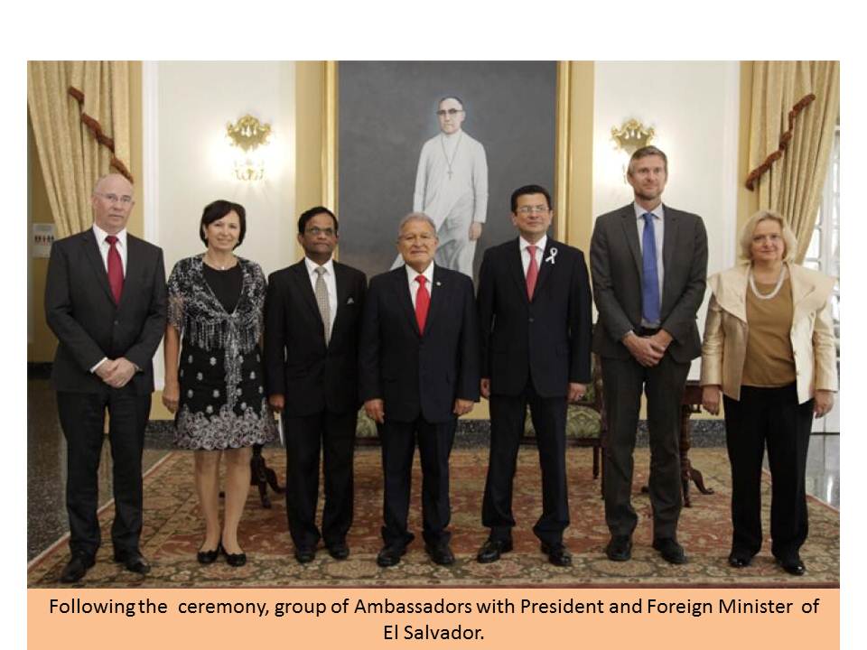 Group_of_Ambassadors_with_President_of__El_Salvador