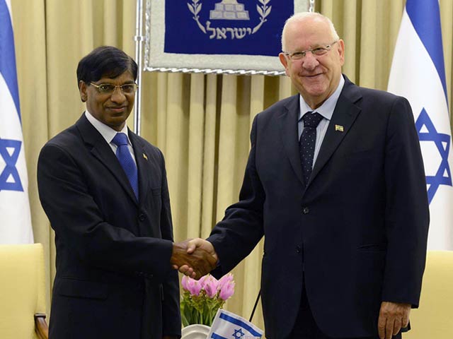 Ambassador_Selvaraj_with_HE_Reuven_Rivlin_President_of_State_of_Israel