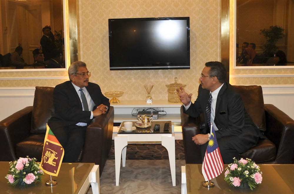 secretary defence meets the defence minister of malaysia