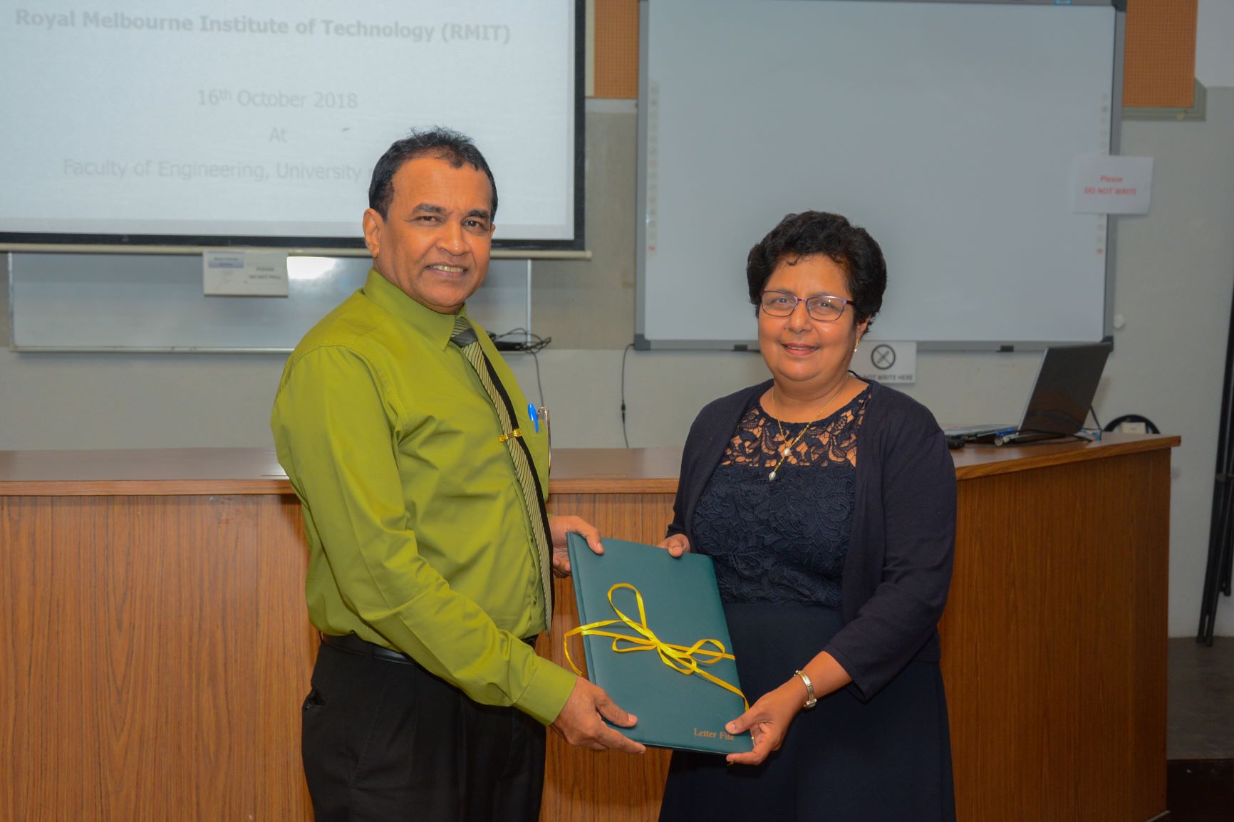 Prof. Sujeeva Setunga and Professor Upul Dissanayake5