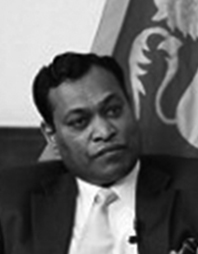 කරුණාතිලක අමුණුගම මහතා