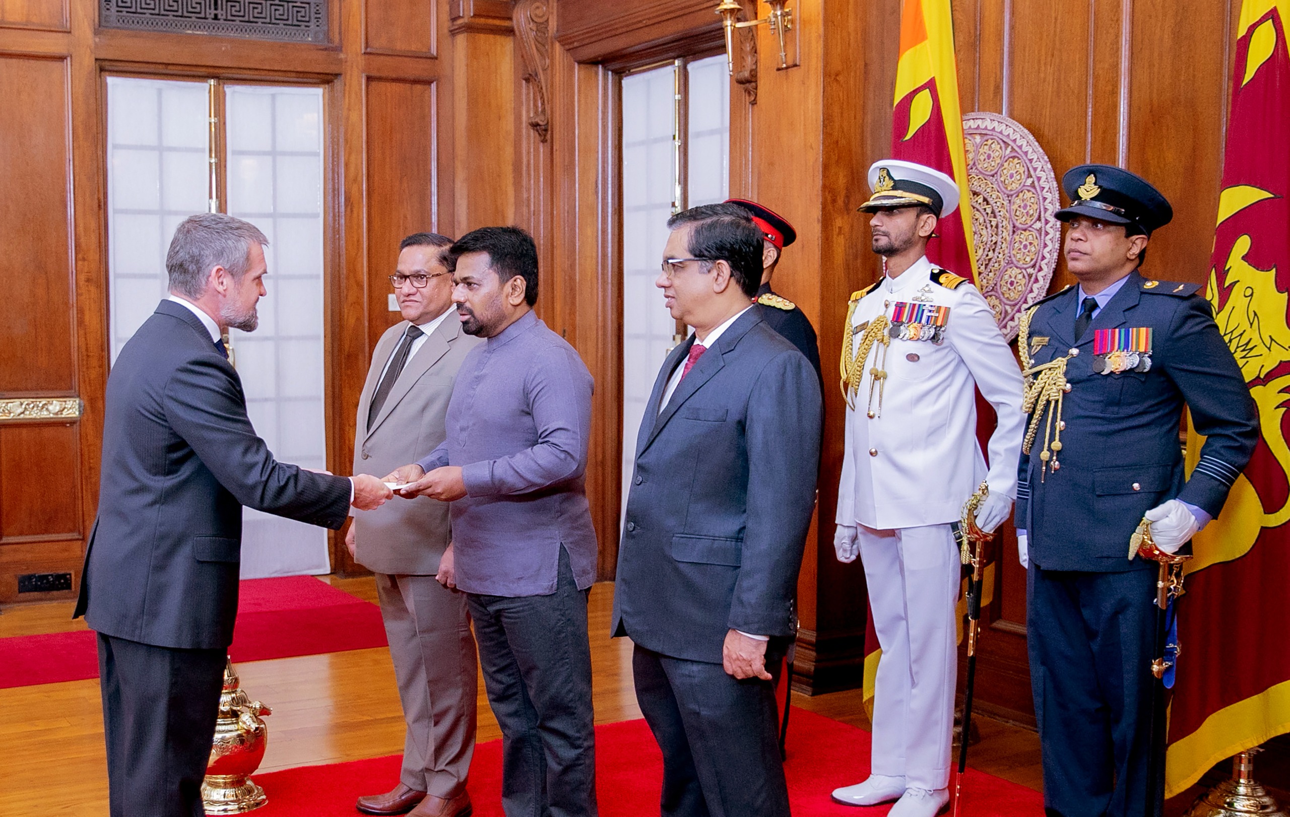  The High Commissioner of the Commonwealth of Australia presents Credentials to Sri Lanka